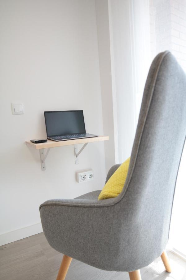 Modern Apartament Al Costat Del Parc De La Devesa Girona Exteriör bild